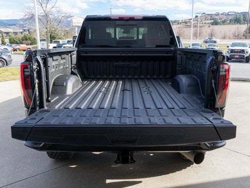 Used 2024 GMC Sierra 2500 AT4 w/ AT4 Premium Plus Package image 36