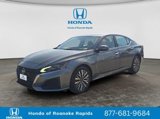 Used 2023 Nissan Altima 2.5 SV FWD video 1