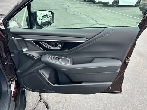 Used 2025 Subaru Outback Touring XT w/ Popular Package #2 image 27