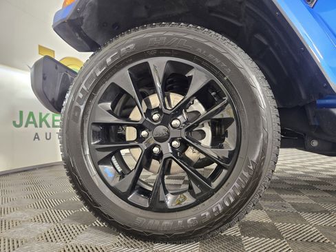 Used 2022 Jeep Wrangler Unlimited Sahara image 33