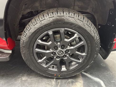 Used 2024 Toyota Sequoia Platinum image 35