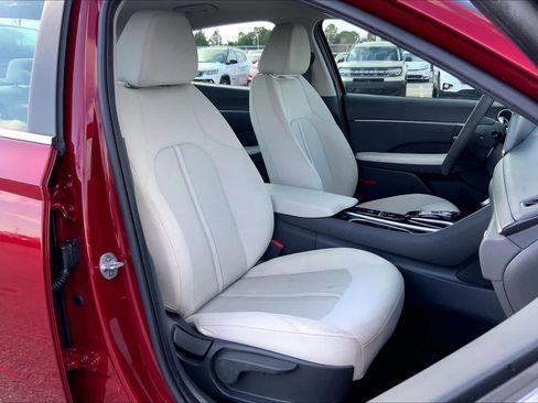 Used 2023 Hyundai Sonata SEL image 8