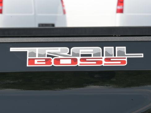 New 2026 Chevrolet Silverado 1500 Custom Trail Boss w/ Turbomax Blackout Package AWD/4WD image 34