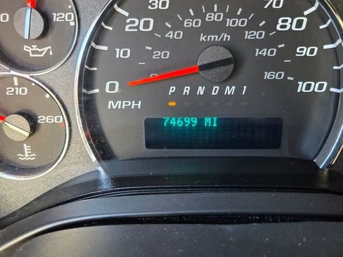 Used 2021 Chevrolet Express 2500 w/ Driver Convenience Package image 29