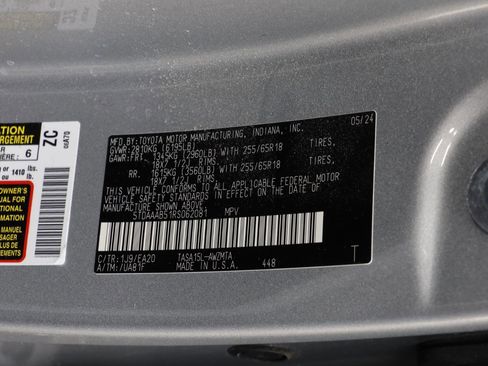 Used 2024 Toyota Grand Highlander XLE image 25