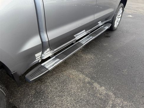 Used 2020 Chevrolet Silverado 1500 High Country w/ Technology Package image 30