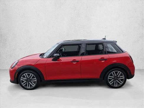 New 2026 MINI Cooper 4-Door Hardtop FWD image 5