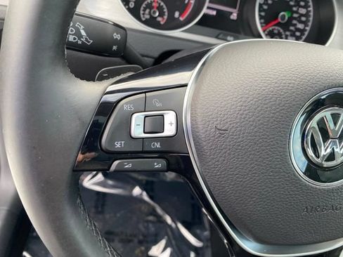 Used 2016 Volkswagen Golf SE FWD image 20