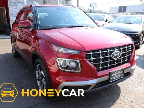 Used 2023 Hyundai Venue SEL FWD image 1