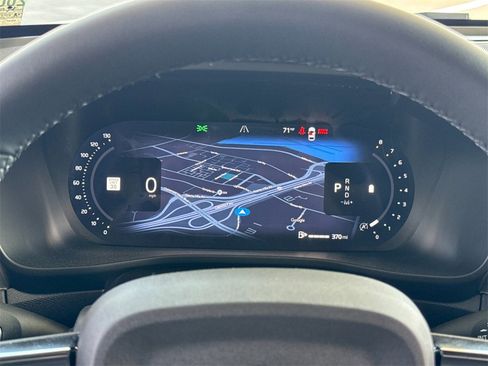 New 2026 Volvo XC40 B5 Ultra w/ Climate Package image 24
