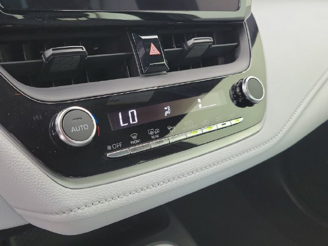 Used 2024 Toyota Corolla SE FWD image 29