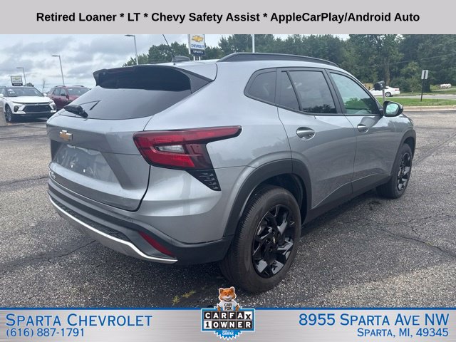 Used 2024 Chevrolet Trax LT FWD image 3