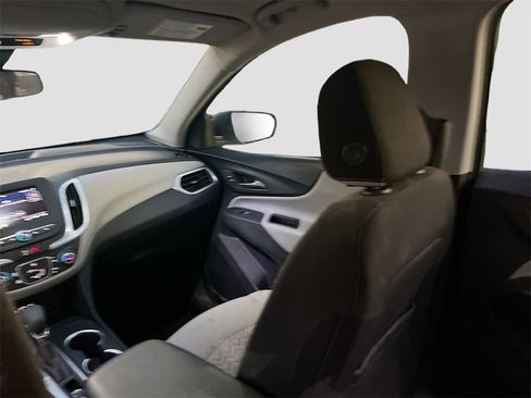 Used 2022 Chevrolet Equinox LS w/ LS Convenience Package image 21