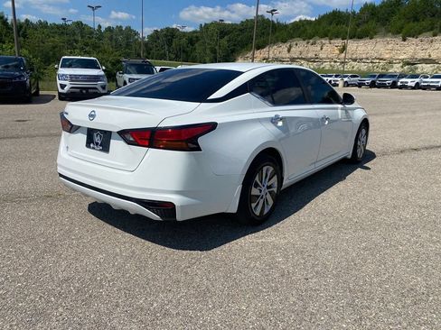 Used 2022 Nissan Altima 2.5 S FWD image 6