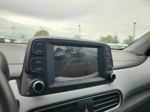 Used 2021 Hyundai Kona SE FWD image 18