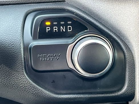 Used 2024 RAM 2500 Tradesman w/ Chrome Appearance Group image 17