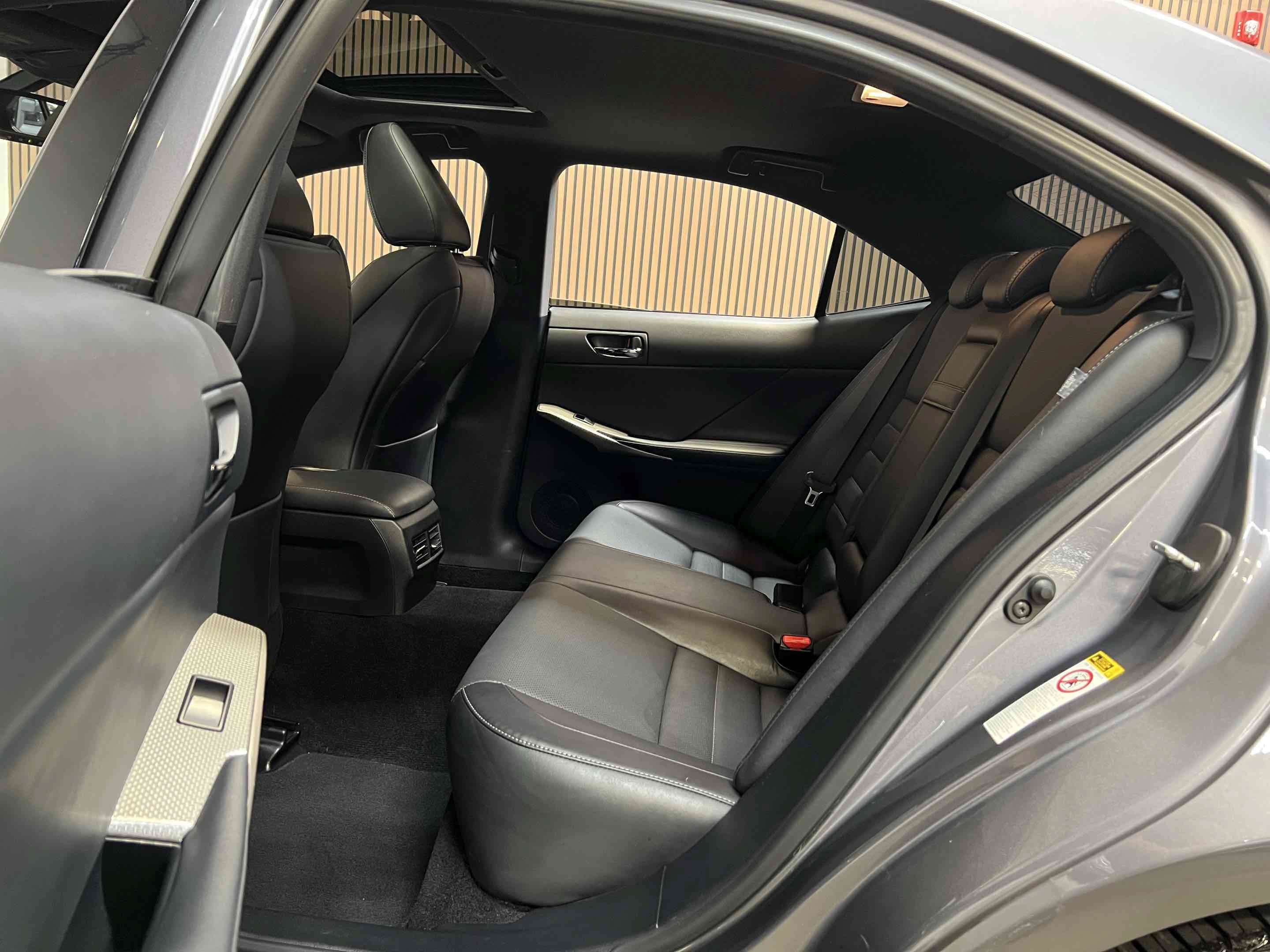 Used 2014 Lexus IS 250 w/ F-Sport Package RWD image 30