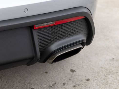 Certified 2026 Porsche Macan AWD/4WD image 24