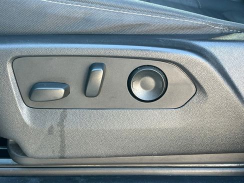 Used 2023 Chevrolet Silverado 1500 LT Trail Boss w/ Protection Package image 24