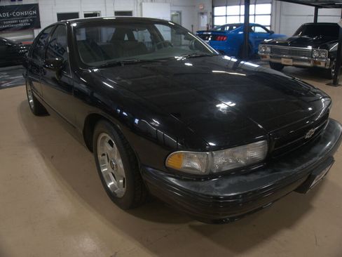 Used 1994 Chevrolet Impala SS image 7