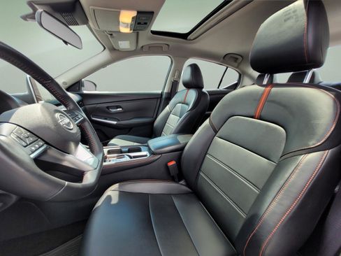 Used 2024 Nissan Sentra SR w/ SR Premium Package FWD image 29