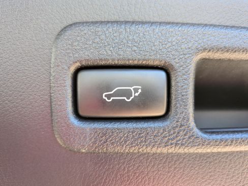 Used 2015 Lexus NX 200t FWD w/ Premium Package image 39