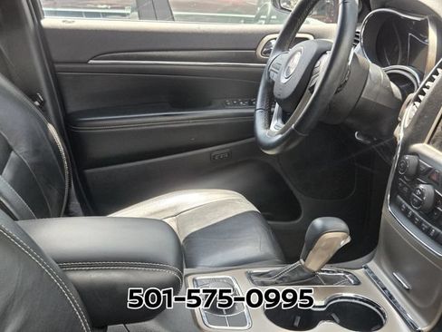 Used 2017 Jeep Grand Cherokee Limited AWD/4WD image 10