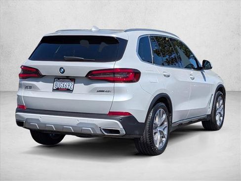 Used 2021 BMW X5 xDrive40i w/ Premium Package AWD/4WD image 5