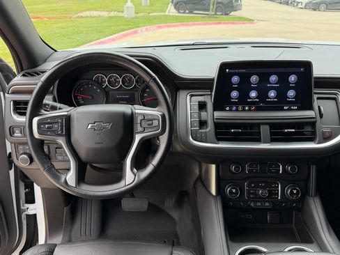 Used 2021 Chevrolet Tahoe Z71 w/ Z71 Signature Package AWD/4WD image 25