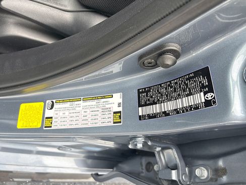Used 2022 Toyota Corolla SE FWD image 18