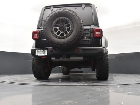 Used 2022 Jeep Wrangler Unlimited Rubicon w/ Xtreme Recon 35" Tire Package AWD/4WD image 15