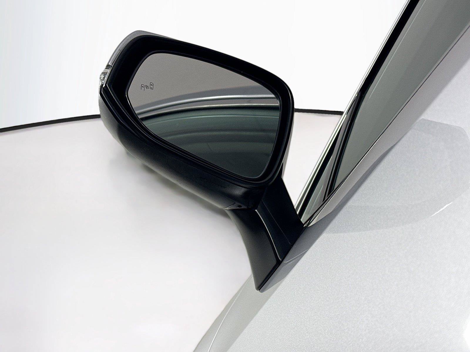 Certified 2025 Toyota RAV4 XLE AWD/4WD image 5