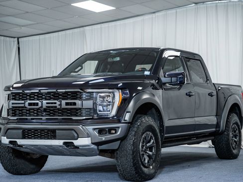 Certified 2022 Ford F150 Raptor w/ Raptor 37 Performance Package image 3