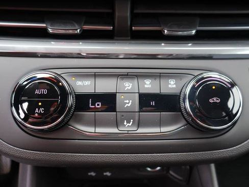 New 2026 Buick Envista Preferred FWD image 22