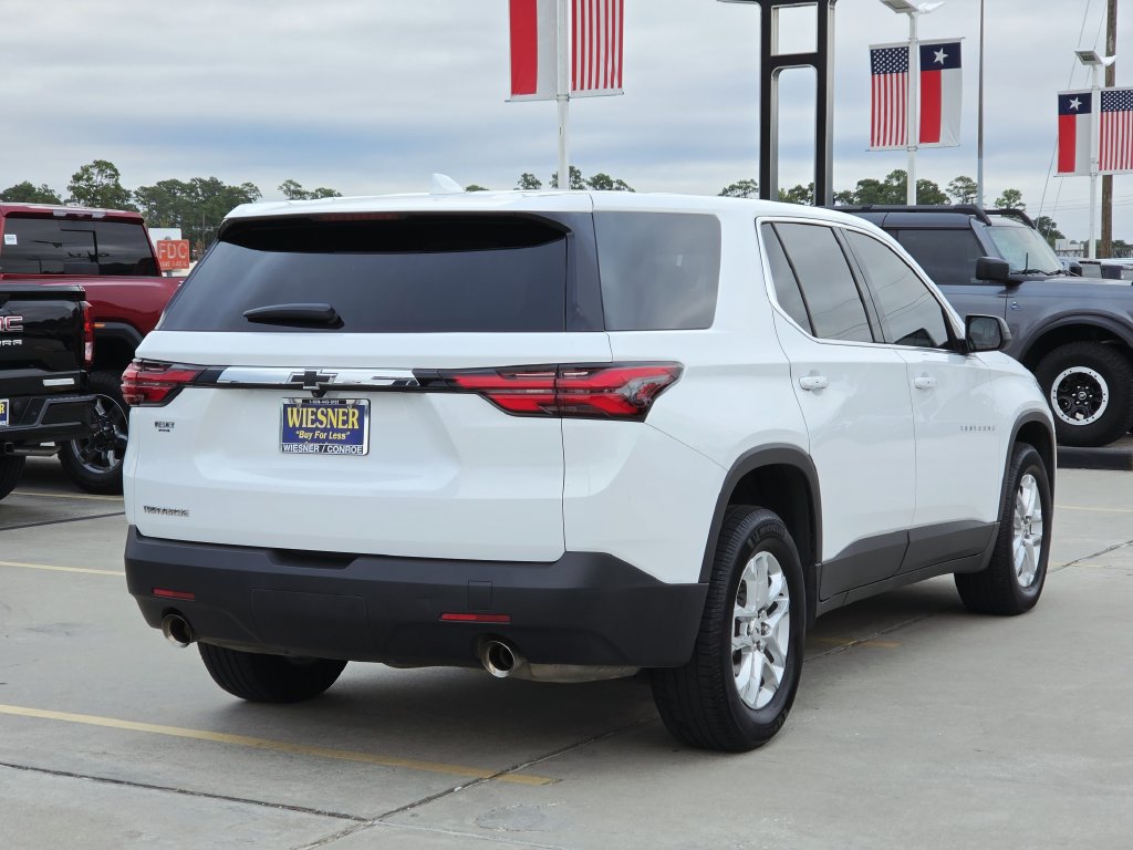Used 2023 Chevrolet Traverse LS FWD image 5