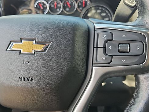 Used 2020 Chevrolet Silverado 1500 LT AWD/4WD image 22