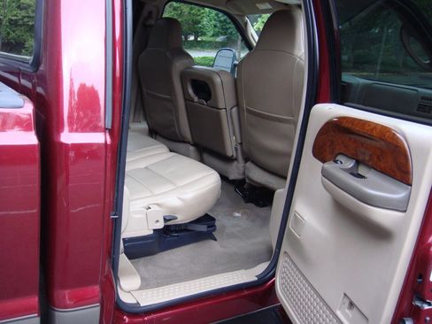 Used 2004 Ford F250 Lariat image 13