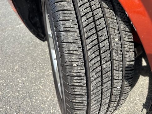 Used 2021 Dodge Challenger SXT image 26