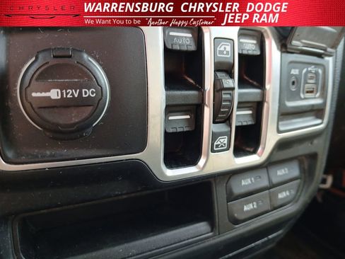 Used 2018 Jeep Wrangler Unlimited Sport S AWD/4WD image 23