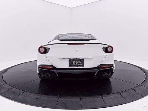 Used 2022 Ferrari Portofino M RWD image 17