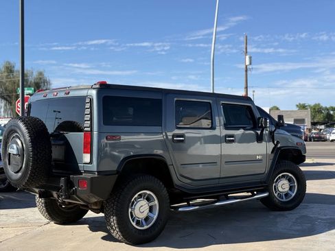 Used 2005 HUMMER H2 Base 4WD 4dr SUV w/ Preferred Equipment Group image 14