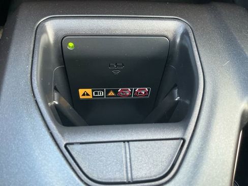 Certified 2023 Toyota Crown XLE image 25