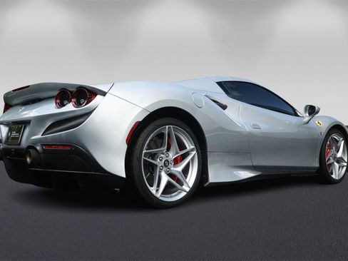 Certified 2021 Ferrari F8 Tributo image 10