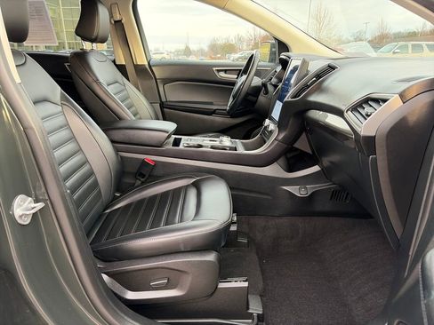 Used 2023 Ford Edge SEL w/ Convenience Package image 15
