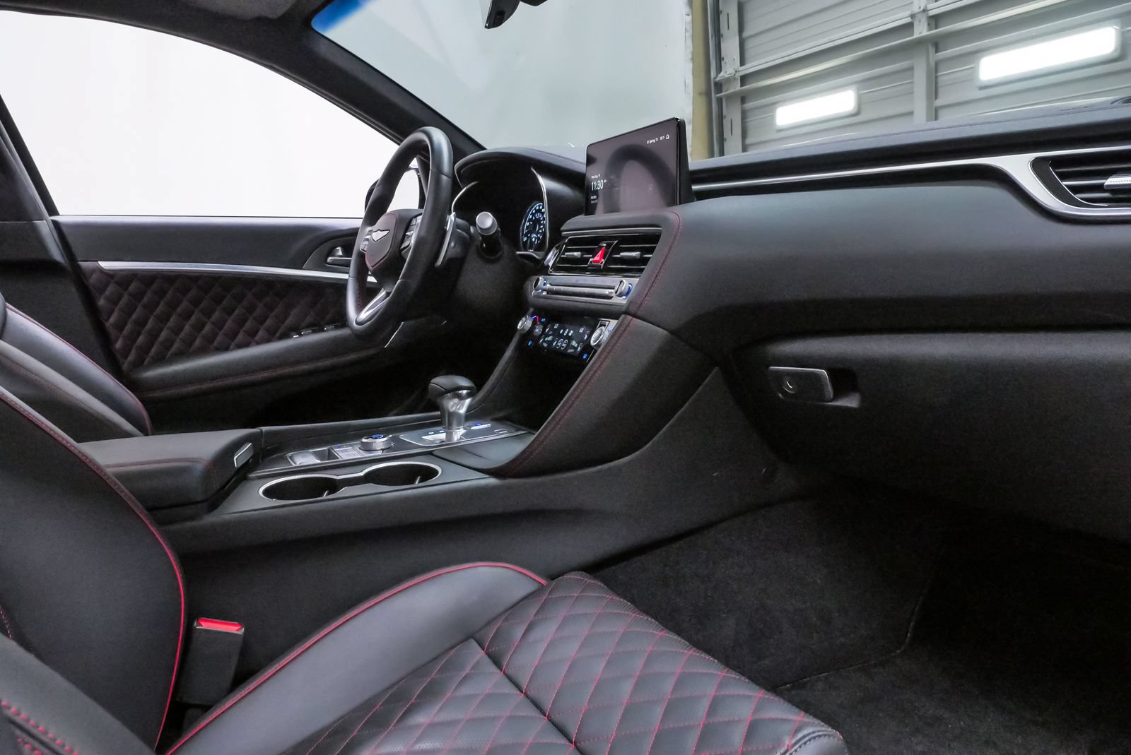 Certified 2025 Genesis G70 3.3T Advanced w/ Sport Prestige Package RWD image 13