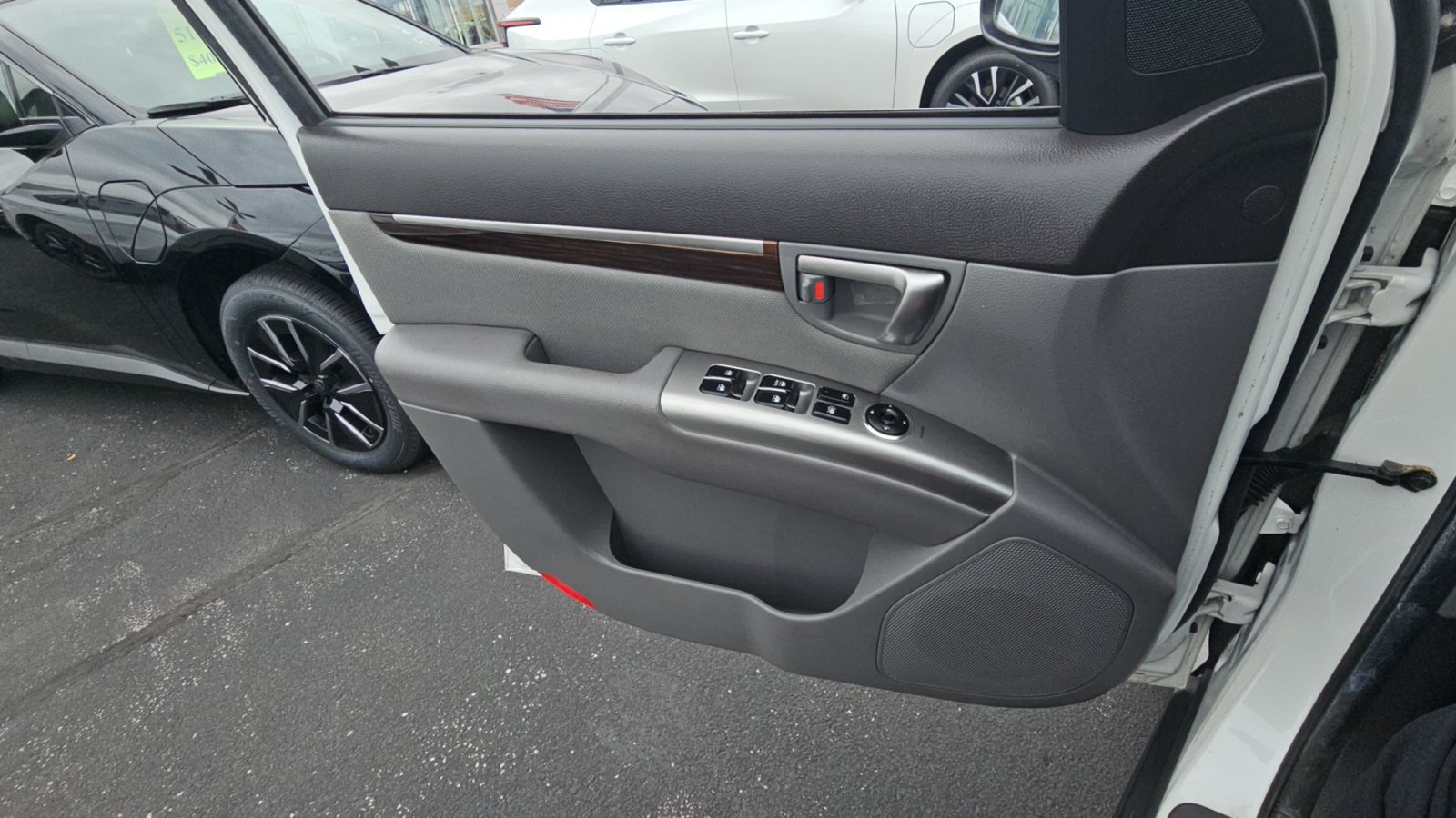 Used 2010 Hyundai Santa Fe GLS FWD image 23