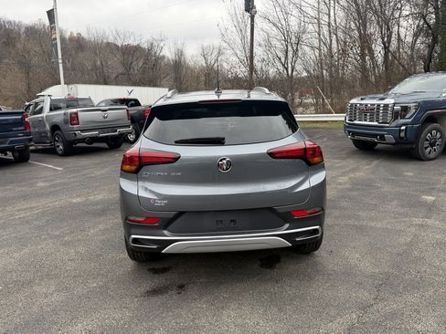 Used 2022 Buick Encore GX Essence w/ Experience Buick Package image 4