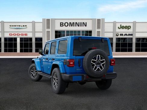 New 2025 Jeep Wrangler Unlimited Sahara AWD/4WD image 3