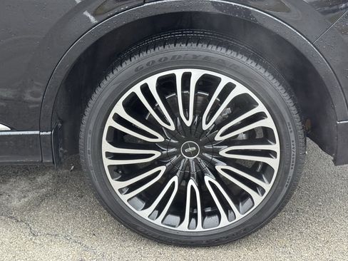 Used 2022 Lincoln Aviator Black Label w/ Dynamic Handling Package image 47