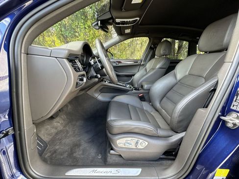 Used 2025 Porsche Macan S image 15